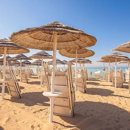 Vh Belmond And Restaurant Hotel 4*