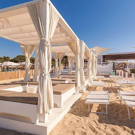 Vh Belmond And Restaurant 4* Durres